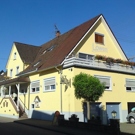 Landgasthaus Loewen Mit Gaestehaus Holzhausen  Ngoại thất bức ảnh