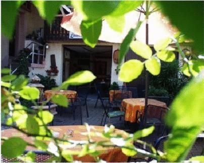 Landgasthaus Loewen Mit Gaestehaus Holzhausen  Ngoại thất bức ảnh