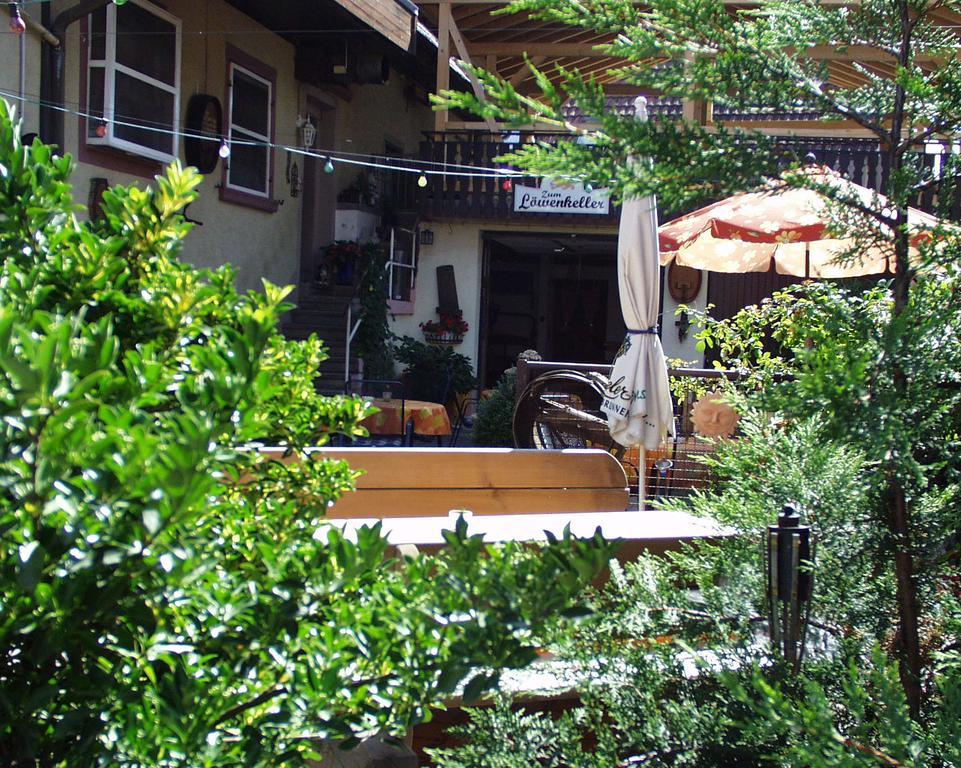 Landgasthaus Loewen Mit Gaestehaus Holzhausen  Ngoại thất bức ảnh