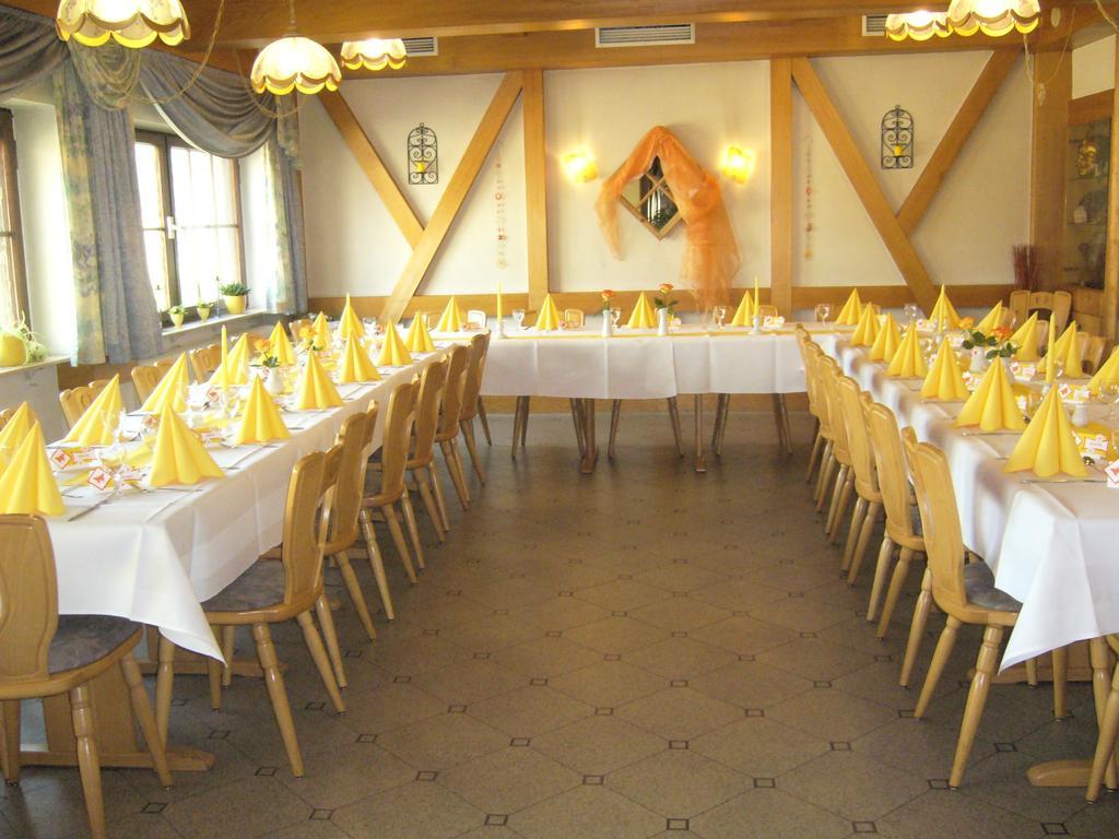 Landgasthaus Loewen Mit Gaestehaus Holzhausen  Ngoại thất bức ảnh